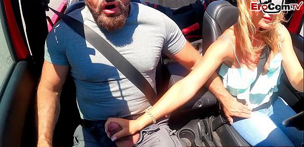 Sex im Cabrio Auto auf Mallorca mit deutscher teen